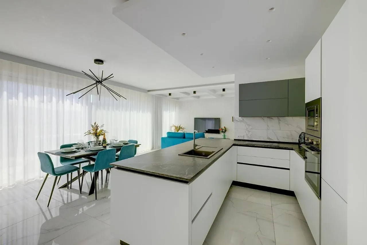 Super Luxury Penthouse With Hot Tub And Pool Apartment Tal-Franciz