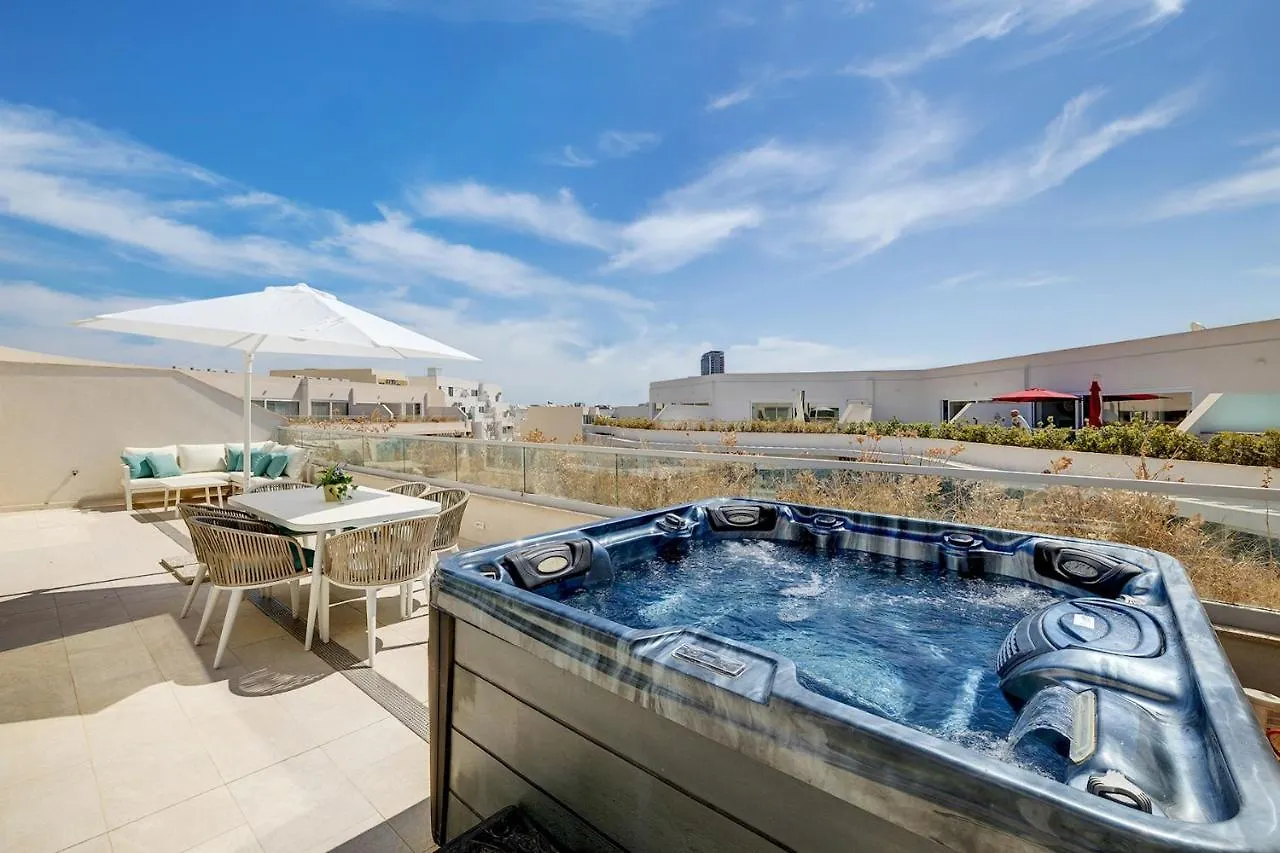 Super Luxury Penthouse With Hot Tub And Pool Apartment Tal-Franciz